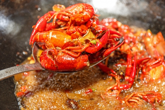 攝圖網_500471560_鹵煮小龍蝦（企業商用）