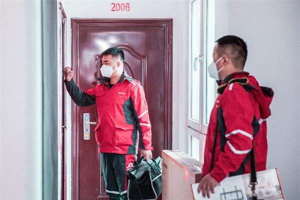 京東<a href=http://m.yinshitimesdesign.com/ target=_blank class=infotextkey>家電</a>家居全面升級以舊換新服務 京東618首日成交額同比增長160%